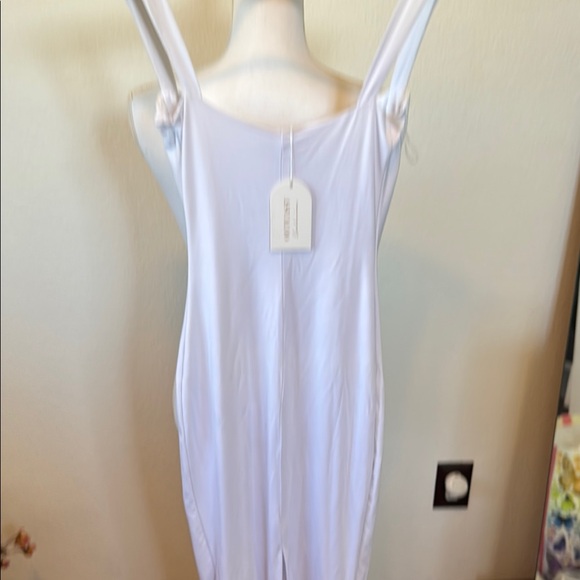 Elegant White Women's Maxi Dress - Picture 5 of 7